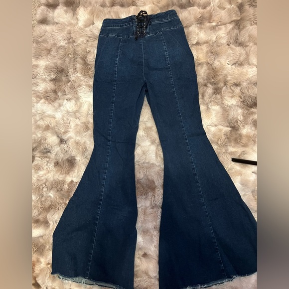 Free People Crvy Super High Rise Lace Up Flare Jeans Size 28 - Picture 4 of 5